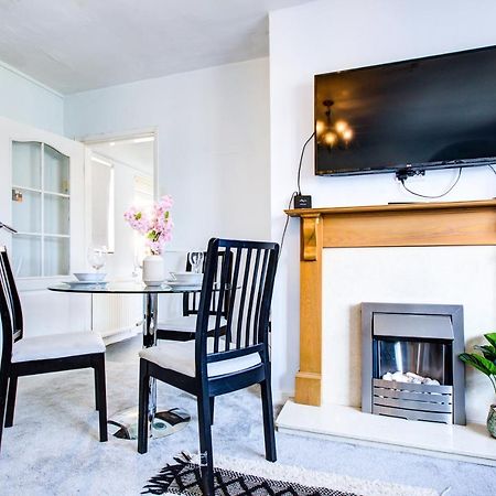 Private Family Apartment, In Victoria Posh Sw1 Лондон Экстерьер фото