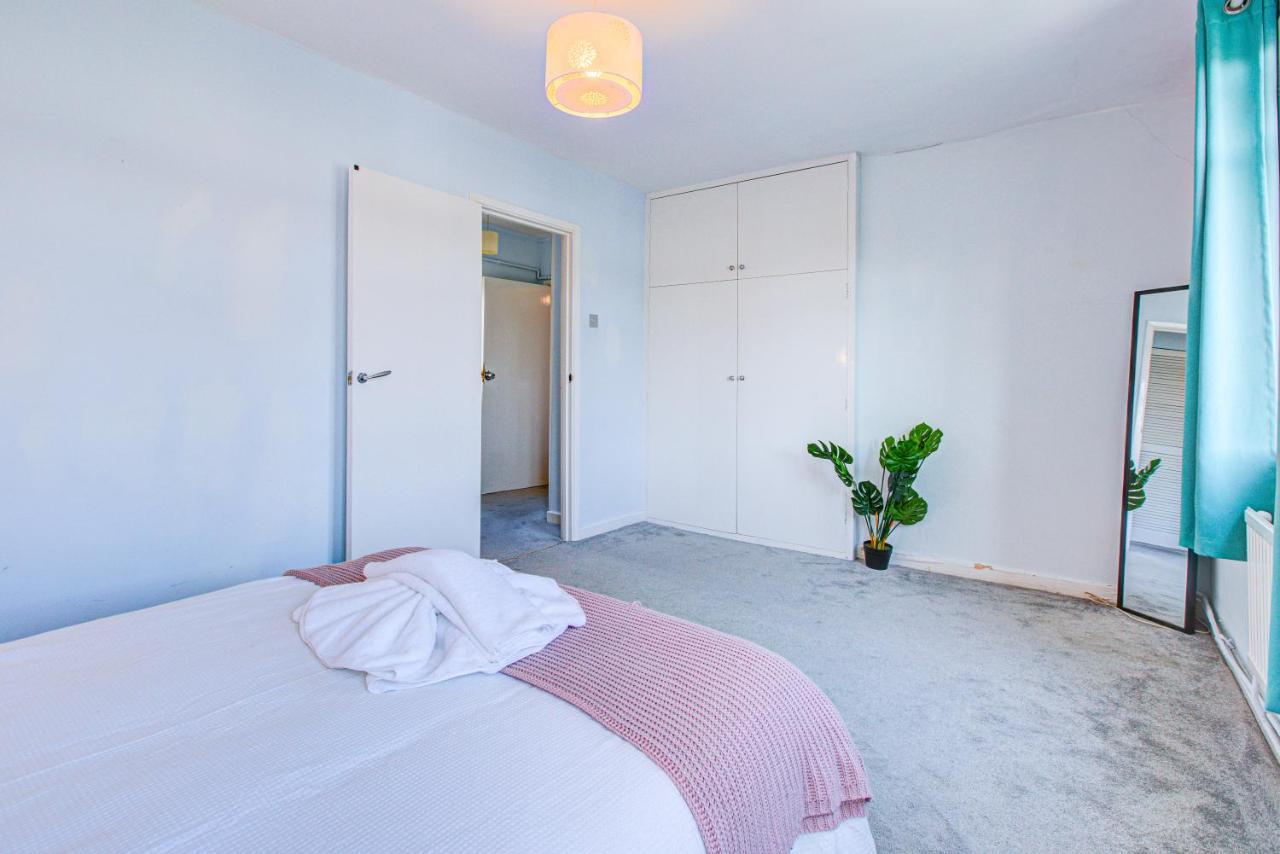 Private Family Apartment, In Victoria Posh Sw1 Лондон Экстерьер фото